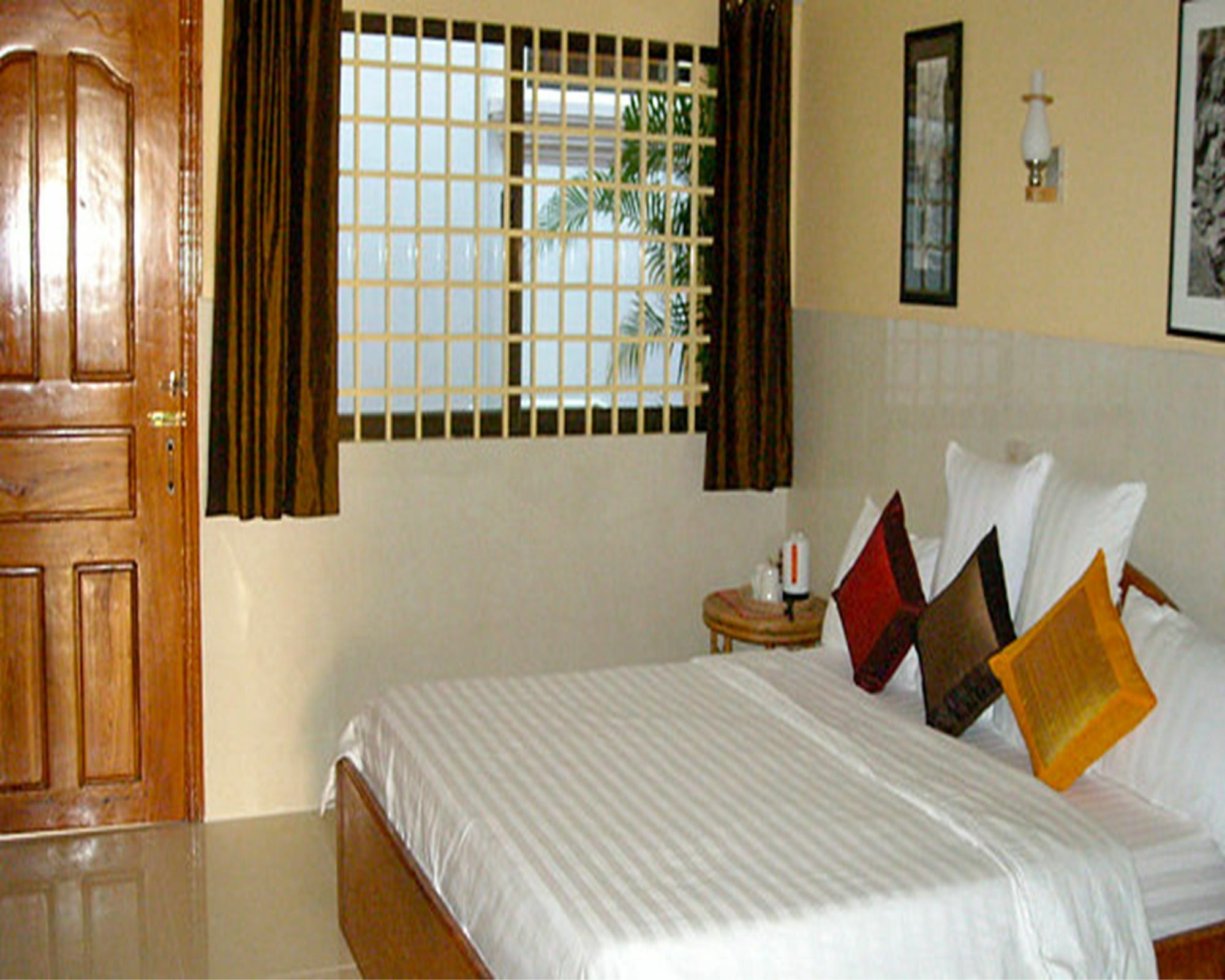 เซเว่นแคนเดิ้ลเกสท์เฮาส์ Hotel เสียมราฐ ภายนอก รูปภาพ